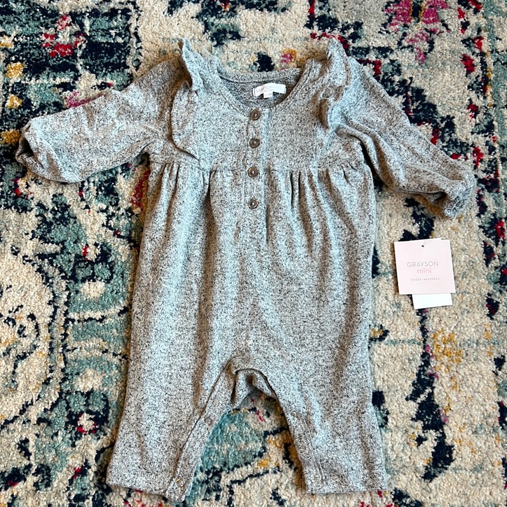 Grayson mini girl outfit